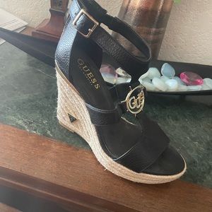 Guess wedges